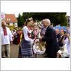 Galeria zdjęć: Korowód i obrzęd dożynkowy. Link otwiera powiększoną wersję zdjęcia.