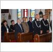 Galeria zdjęć: Uroczyste poświęcenie i przekazanie pojazdu pożarniczego ratowniczo-gaśniczego. Link otwiera powiększoną wersję zdjęcia.