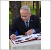 Galeria zdjęć: Uroczyste poświęcenie i przekazanie pojazdu pożarniczego ratowniczo-gaśniczego. Link otwiera powiększoną wersję zdjęcia.