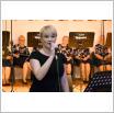 Galeria zdjęć: Jesienny koncert przy świecach. Link otwiera powiększoną wersję zdjęcia.